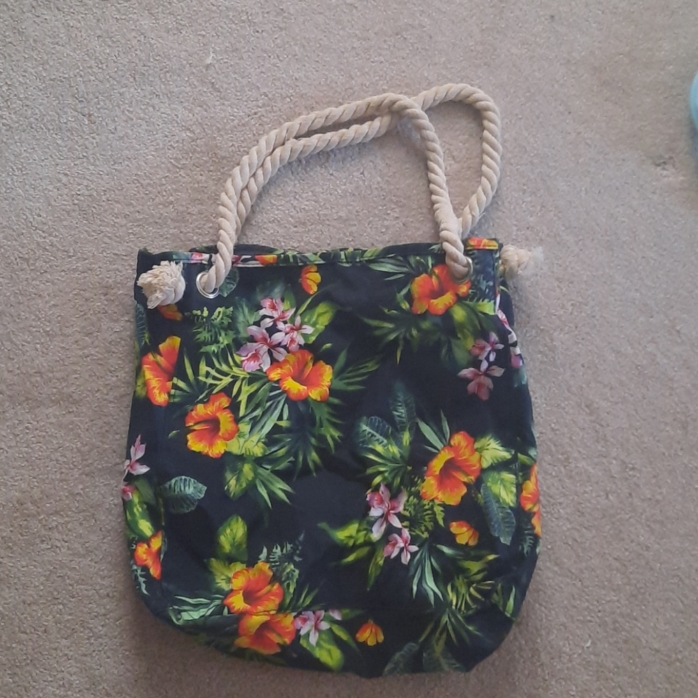 Beach tote
